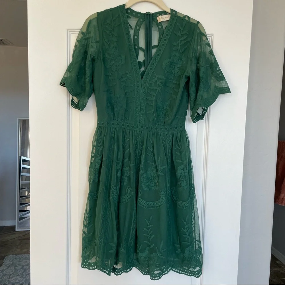 Altar’d State Green Lace Emerald Embroidered Mini Dress Size S Floral Boho - Picture 2 of 8